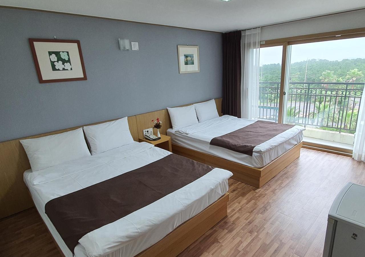 Blue Hawaii Hotel Jeju Exterior photo