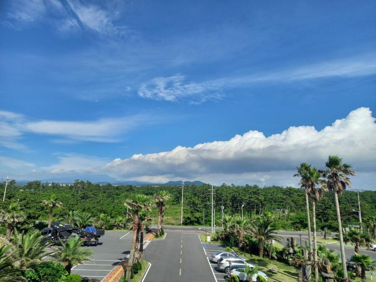 Blue Hawaii Hotel Jeju Exterior photo