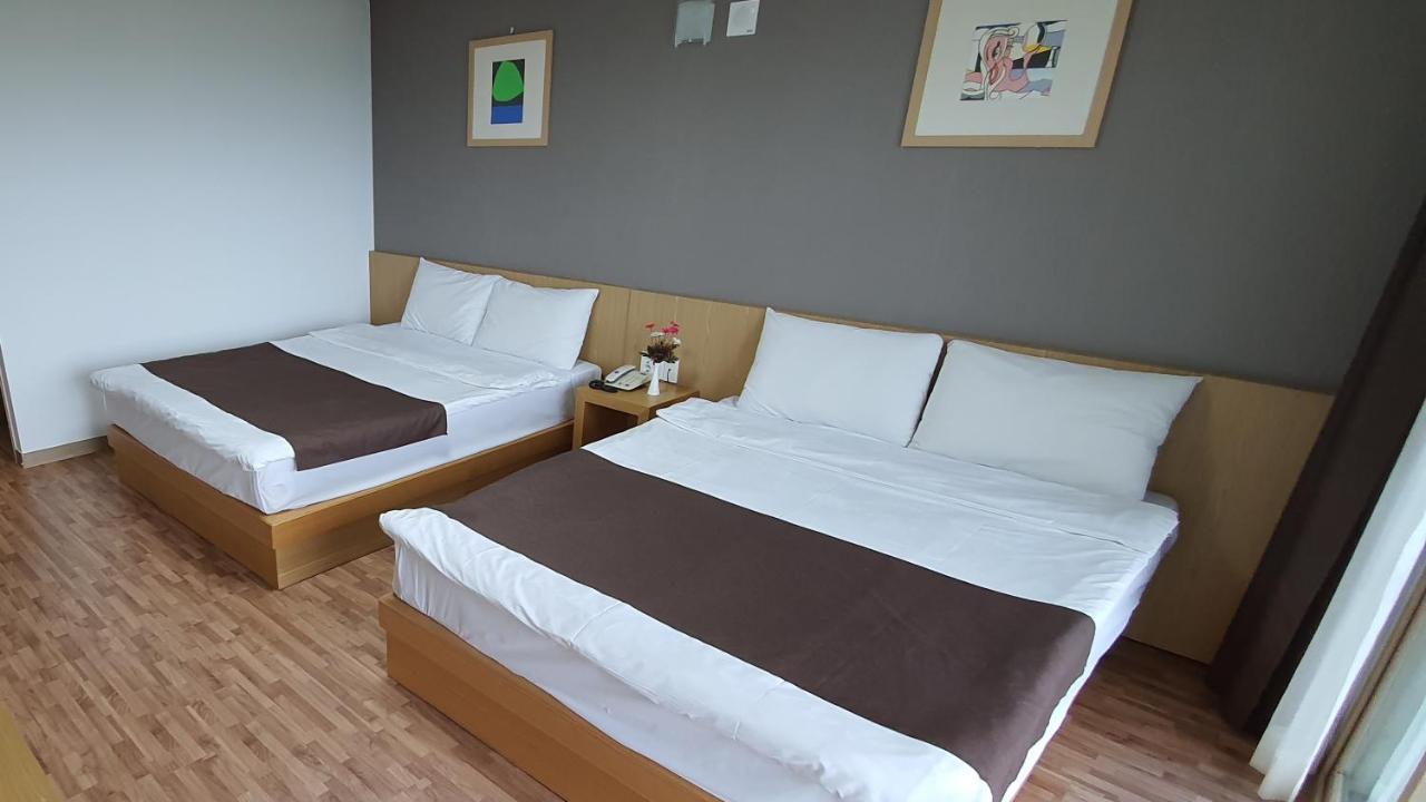 Blue Hawaii Hotel Jeju Exterior photo